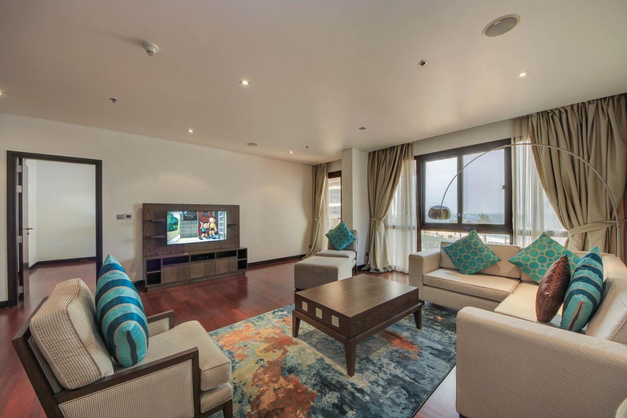 Luxe Getaways Royal Amwaj Palm Jumeirah Resort Apartment Holiday Home Dubaj Pokój zdjęcie