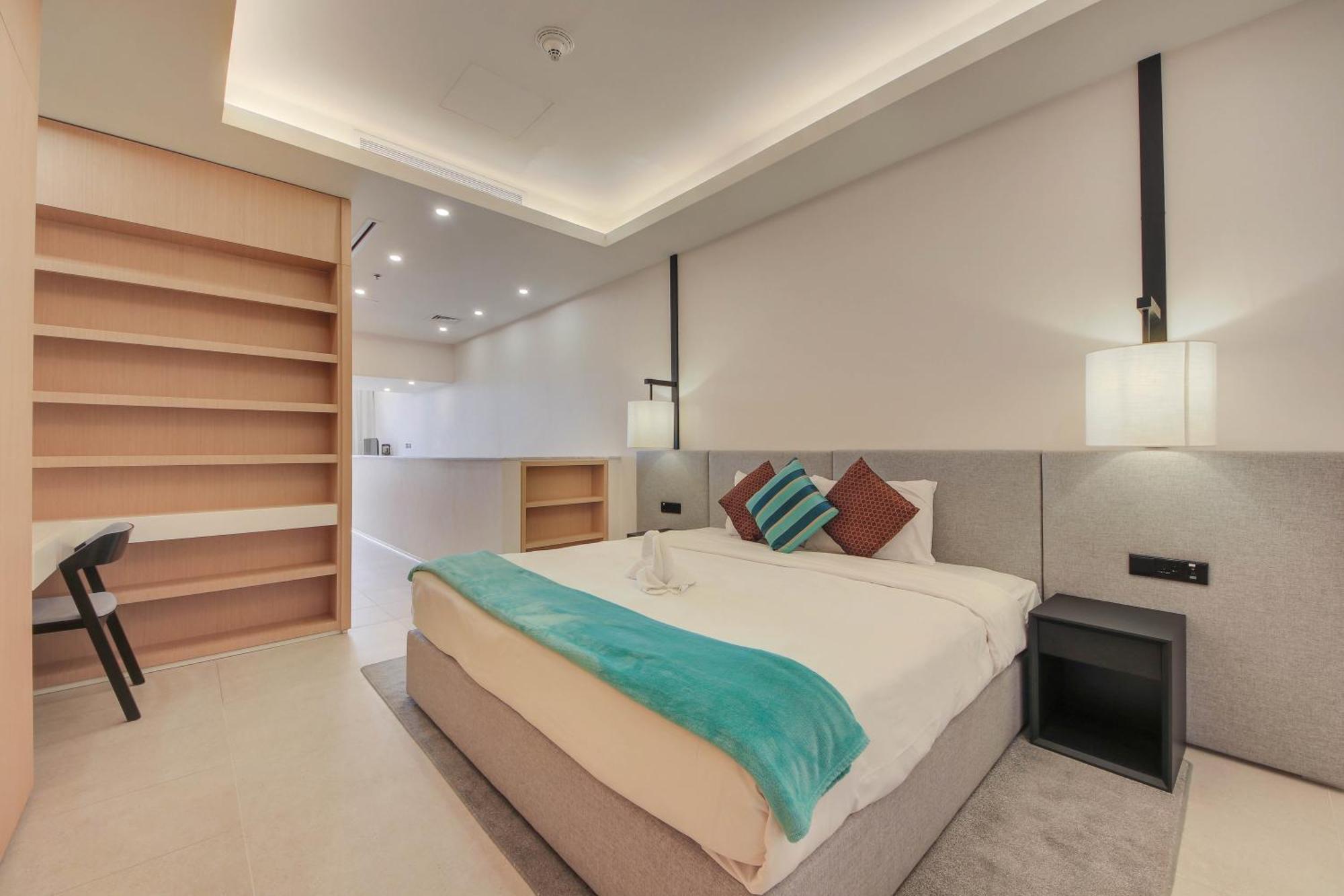 Luxe Getaways Royal Amwaj Palm Jumeirah Resort Apartment Holiday Home Dubaj Pokój zdjęcie